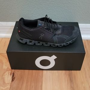 ON Cloud Running, black, size 7